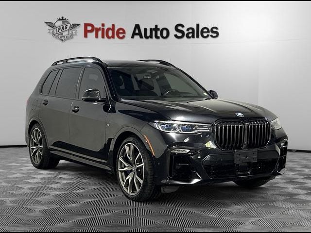 2021 BMW X7 M50i