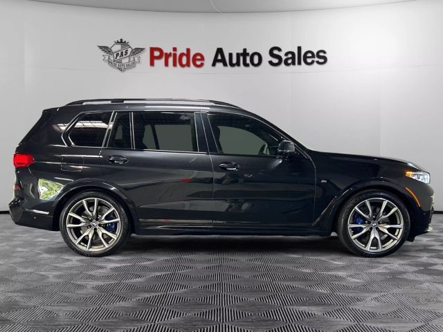 2021 BMW X7 M50i