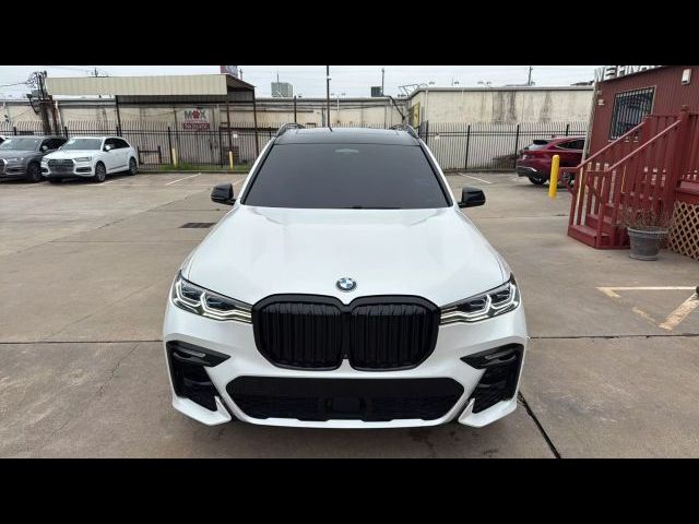 2021 BMW X7 M50i