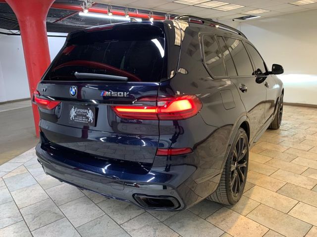 2021 BMW X7 M50i