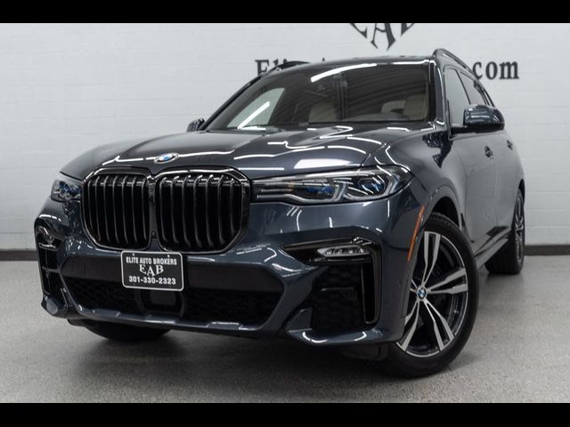 2021 BMW X7 M50i