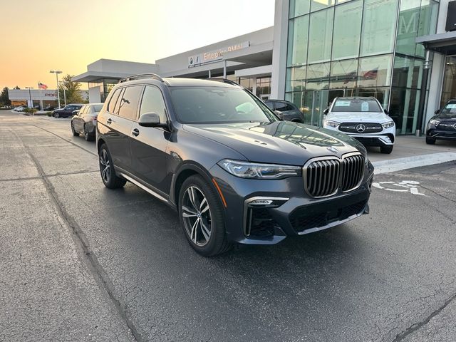 2021 BMW X7 M50i