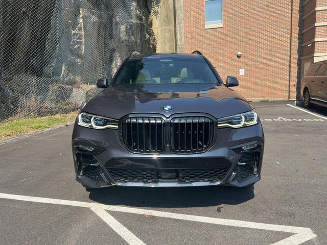 2021 BMW X7 M50i