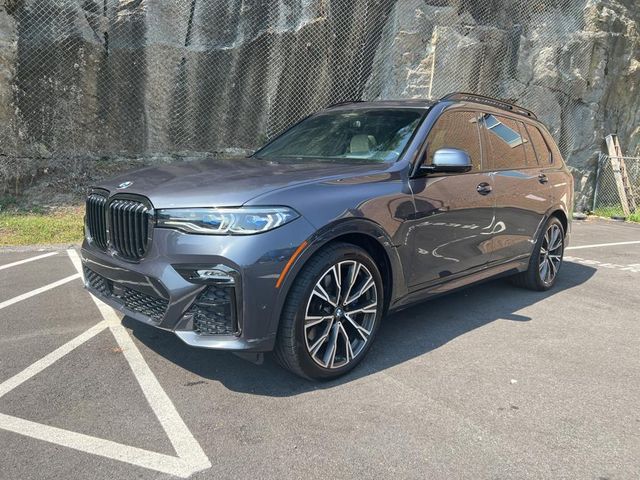 2021 BMW X7 M50i