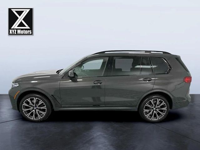 2021 BMW X7 M50i