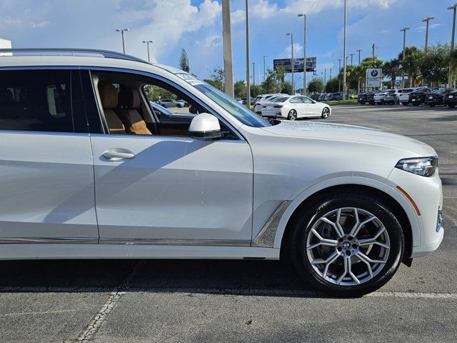 2021 BMW X7 xDrive40i