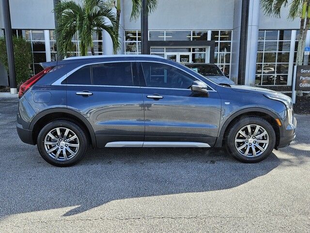 2021 Cadillac XT4 Premium Luxury