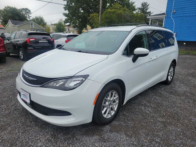 2021 Chrysler Voyager LXI