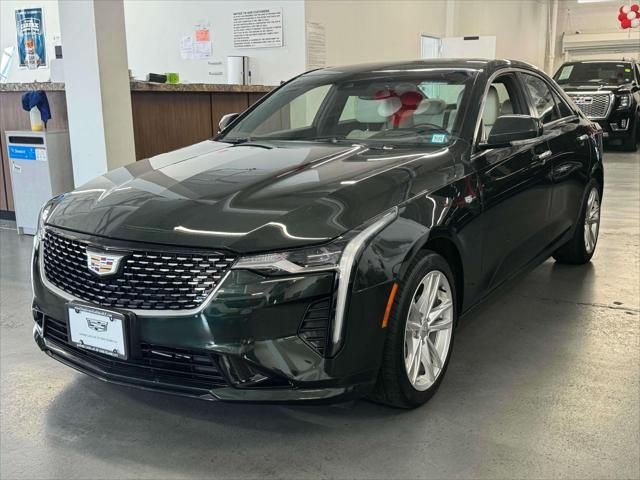 2021 Cadillac CT4 Luxury