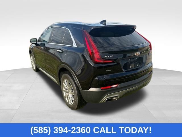 2021 Cadillac XT4 Premium Luxury