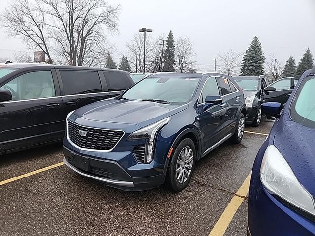 2021 Cadillac XT4 Premium Luxury