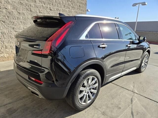 2021 Cadillac XT4 Premium Luxury