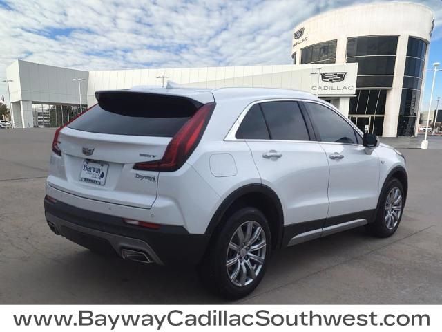 2021 Cadillac XT4 Premium Luxury