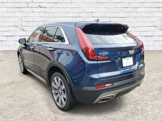 2021 Cadillac XT4 Premium Luxury