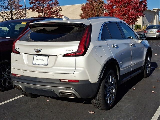 2021 Cadillac XT4 Premium Luxury