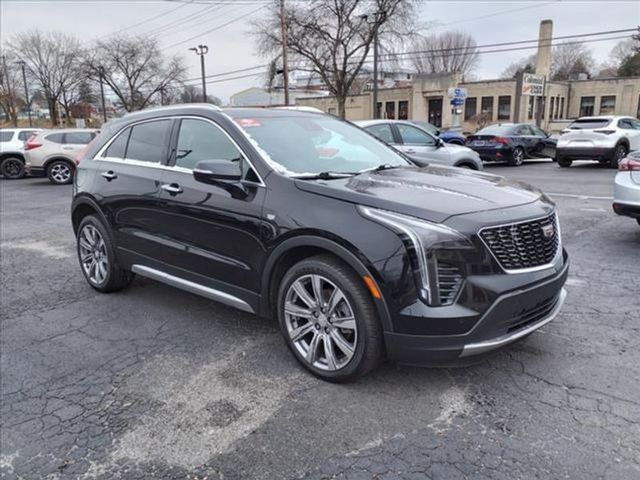 2021 Cadillac XT4 Premium Luxury