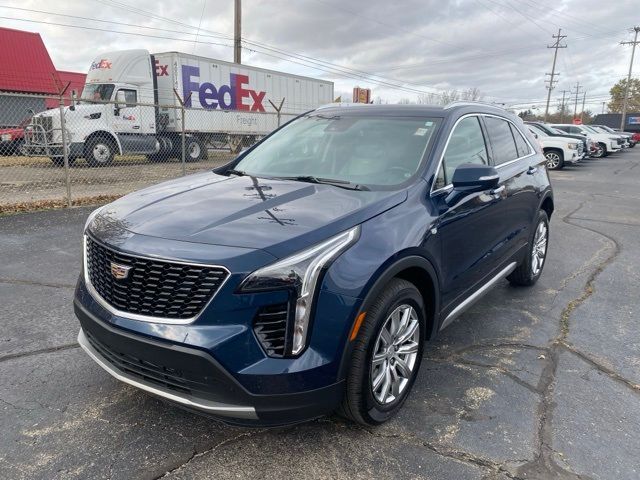 2021 Cadillac XT4 Premium Luxury