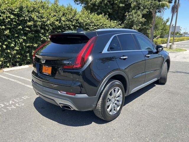 2021 Cadillac XT4 Premium Luxury