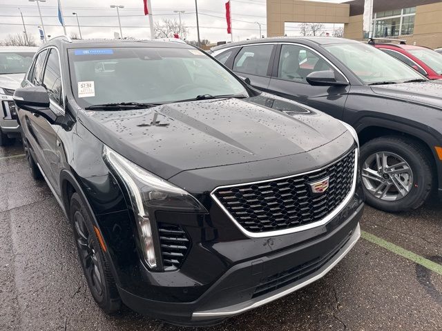 2021 Cadillac XT4 Premium Luxury