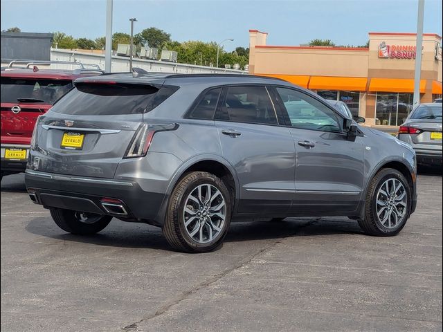 2021 Cadillac XT5 Sport