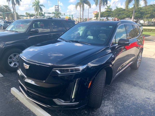 2021 Cadillac XT6 Premium Luxury