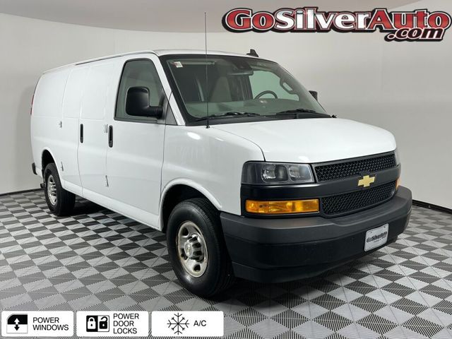 2021 Chevrolet Express Base