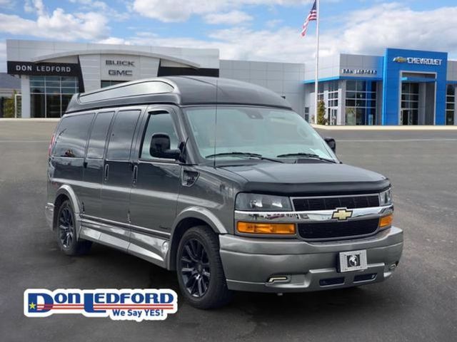 2021 Chevrolet Express LS