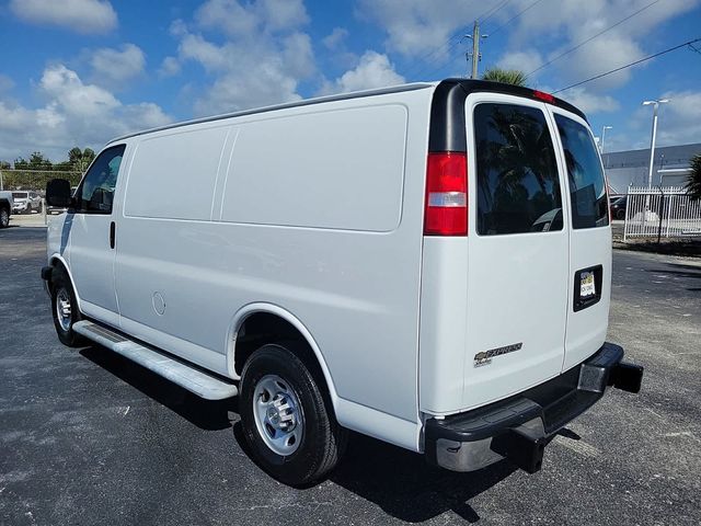 2021 Chevrolet Express Base