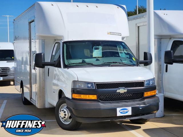 2021 Chevrolet Express Base