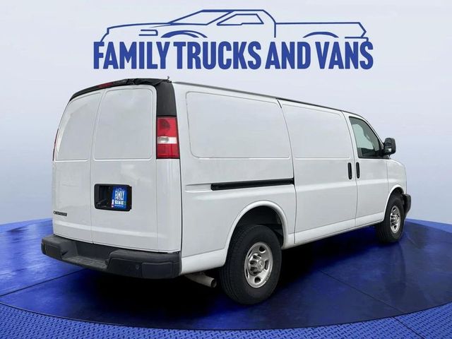 2021 Chevrolet Express Base