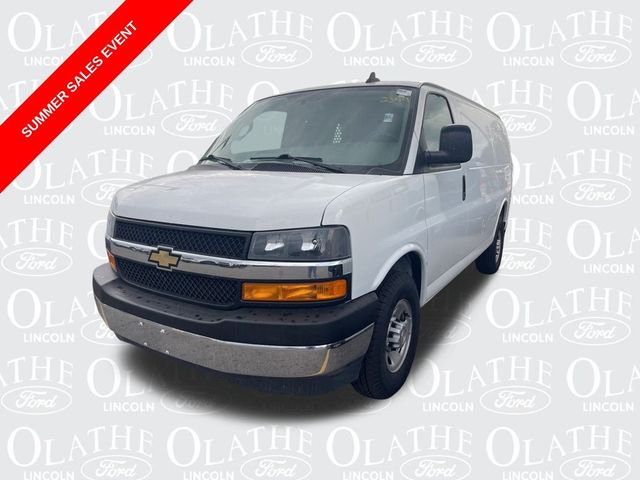 2021 Chevrolet Express Base