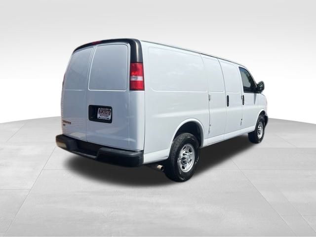 2021 Chevrolet Express Base