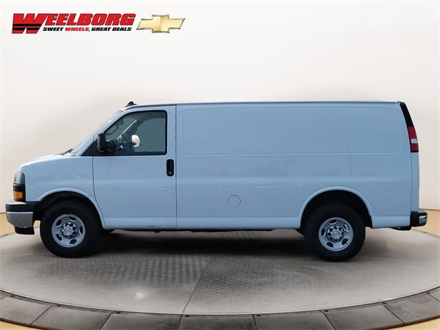 2021 Chevrolet Express Base