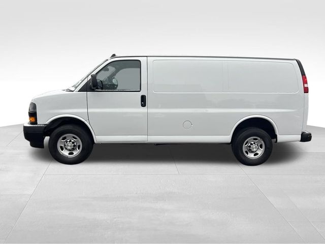 2021 Chevrolet Express Base