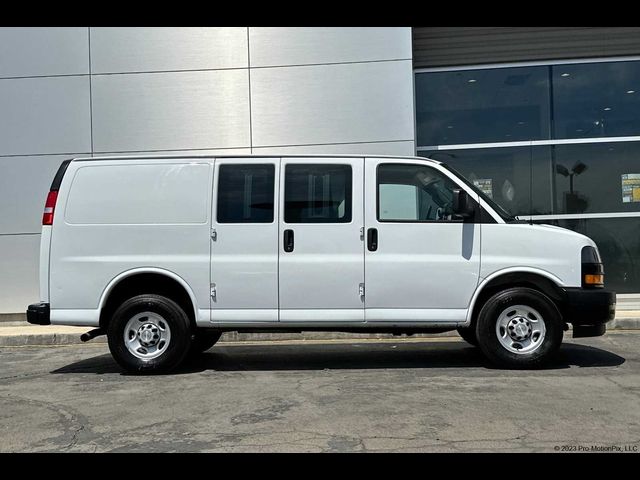 2021 Chevrolet Express Base