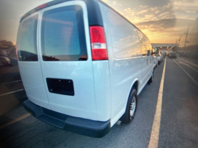 2021 Chevrolet Express Base