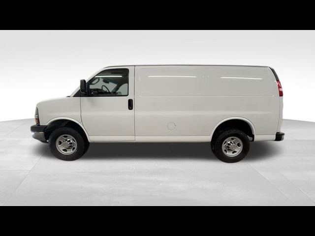 2021 Chevrolet Express Base