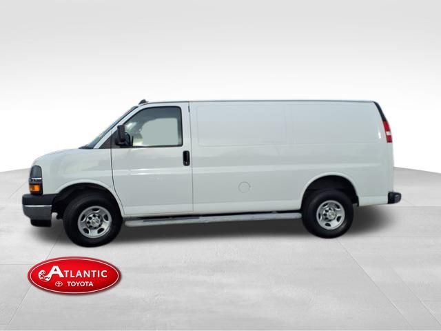 2021 Chevrolet Express Base
