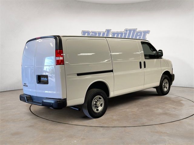 2021 Chevrolet Express Base