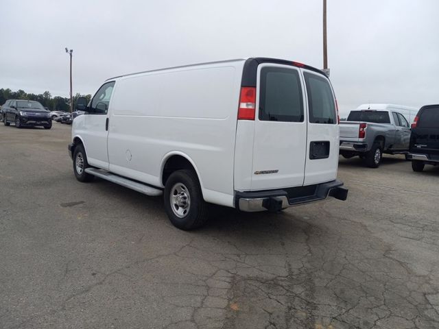 2021 Chevrolet Express Base