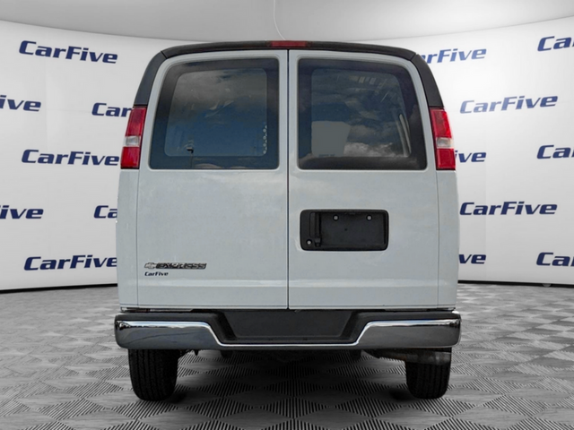 2021 Chevrolet Express Base