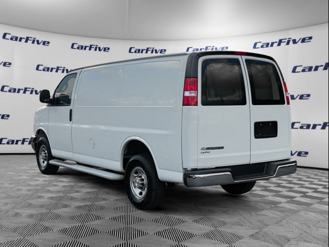 2021 Chevrolet Express Base