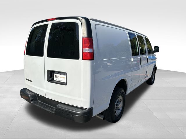 2021 Chevrolet Express Base