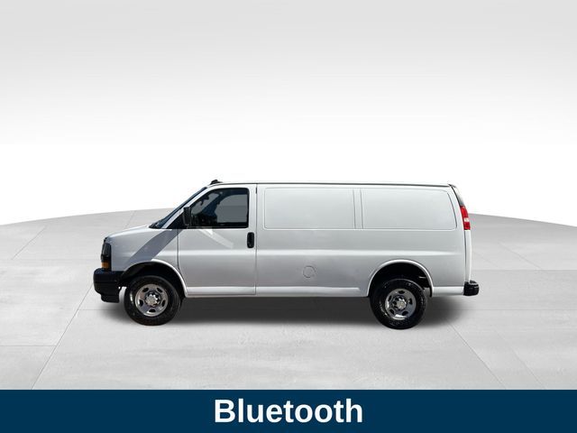 2021 Chevrolet Express Base