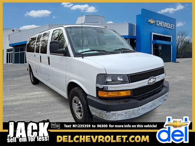 2021 Chevrolet Express LT