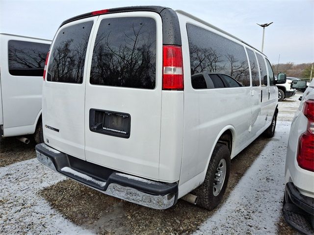 2021 Chevrolet Express LT