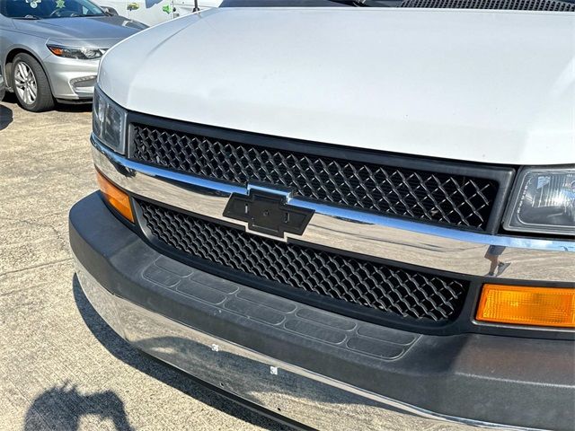 2021 Chevrolet Express LT