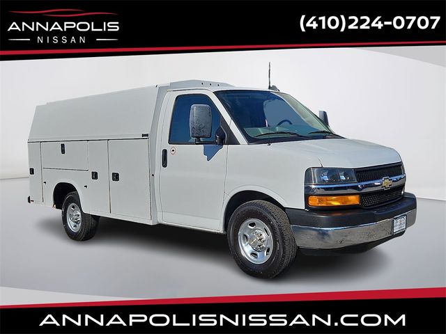 2021 Chevrolet Express Base