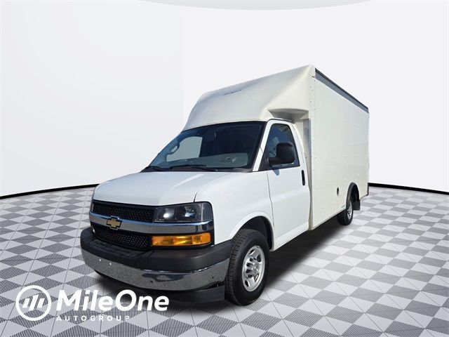 2021 Chevrolet Express Base