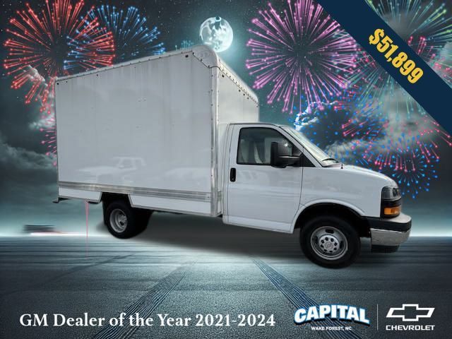 2021 Chevrolet Express Base